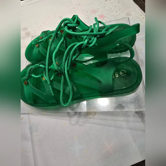 Rouge Helium Green Jelly Sandals - Picture 2 of 3